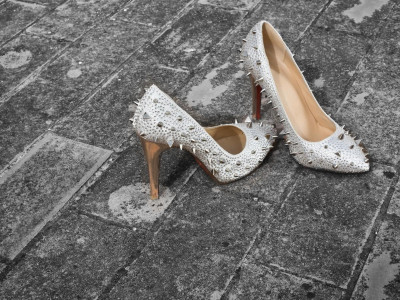 Під що одягають взуття з шипами