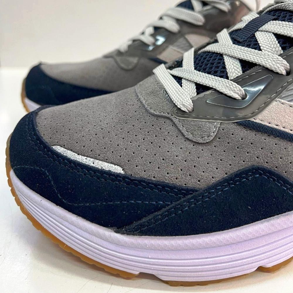 Мужские кожаные кроссовки Kelme FLOW (Испания) модель 5581