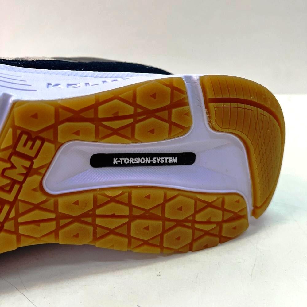 Мужские кожаные кроссовки Kelme FLOW (Испания) модель 5581