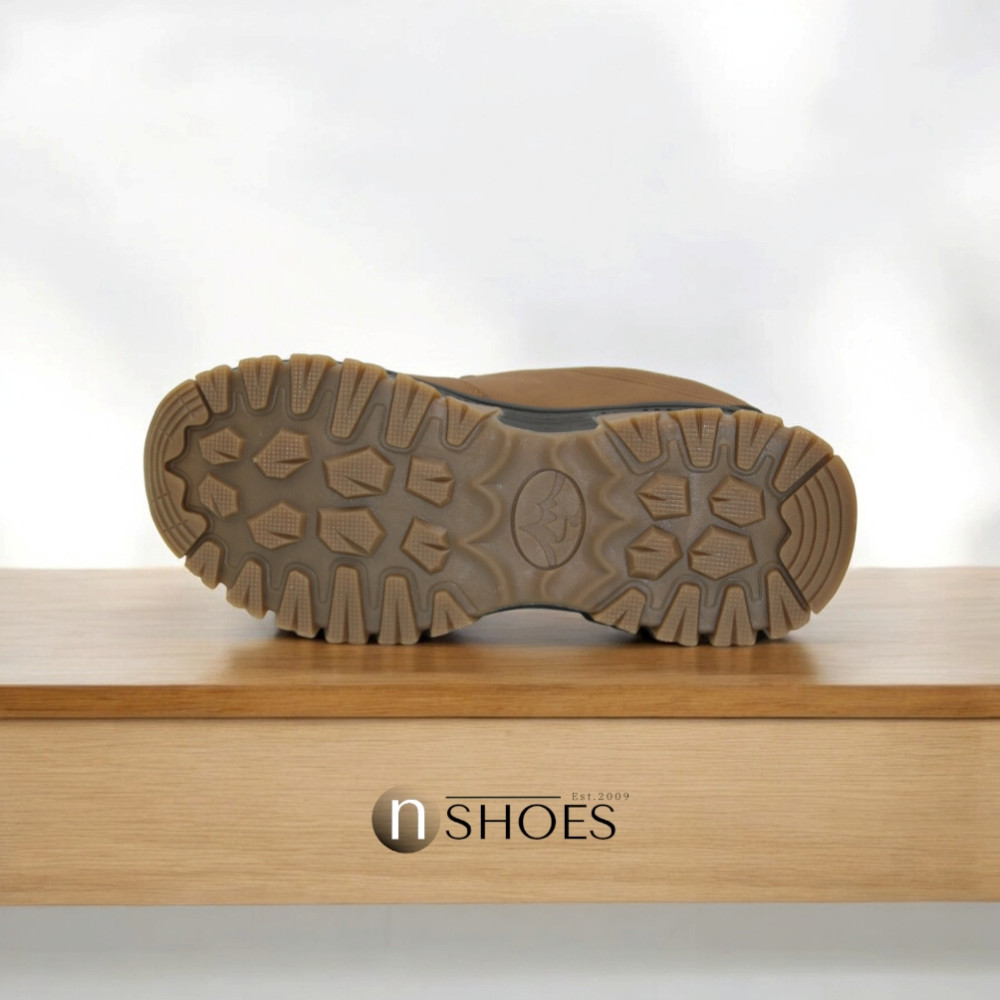 Мужские кожаные термо кроссовки GRUNBERG (Италия) с утеплением на мембране Gore-Tex модель 5743