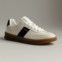Men's fashionable white sneakers CROSBY 457098-05-02W 5820 lifestyle from the British brand in the style of BOSS Brenta