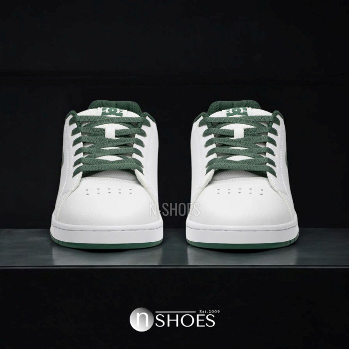 Buy Men’s White Puffer Sneakers DC Gaveler Sn ADYS100574-WF0 5899