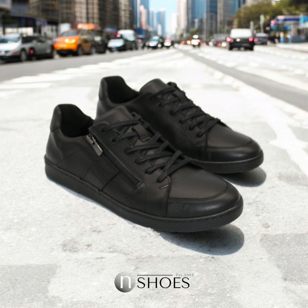 Мужские черные кожаные кроссовки Tapi (Польша) модель 5908