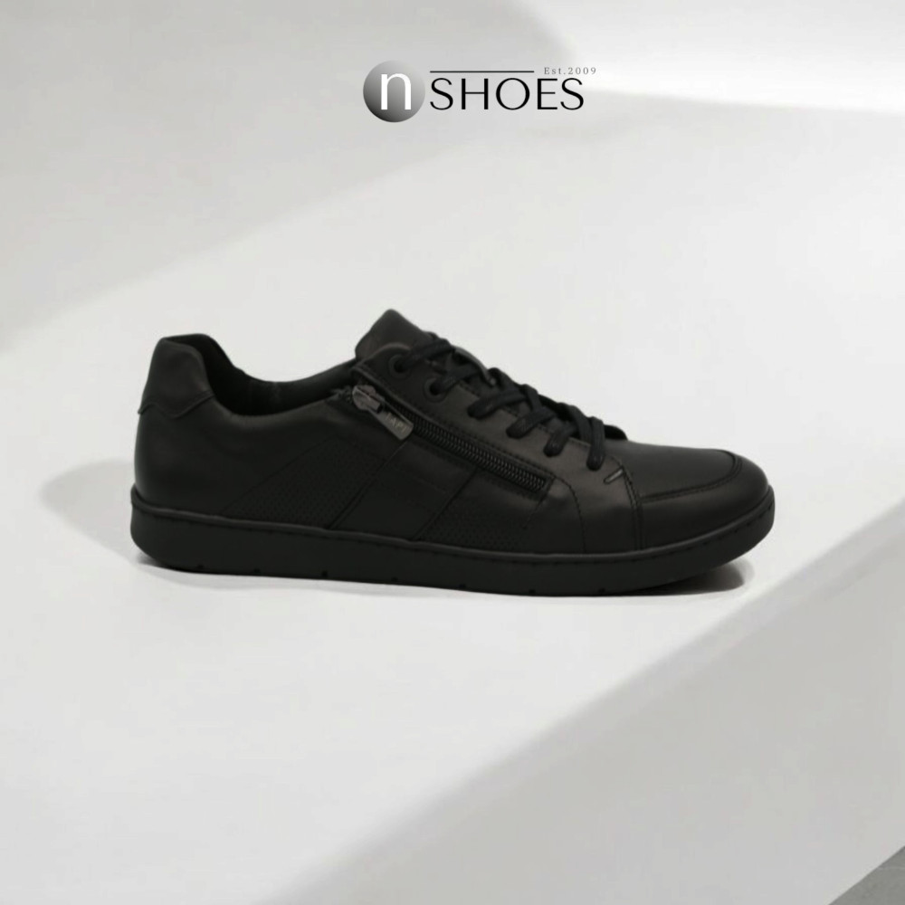 Мужские черные кожаные кроссовки Tapi (Польша) модель 5908