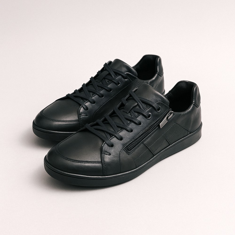 Мужские черные кожаные кроссовки Tapi (Польша) модель 5908