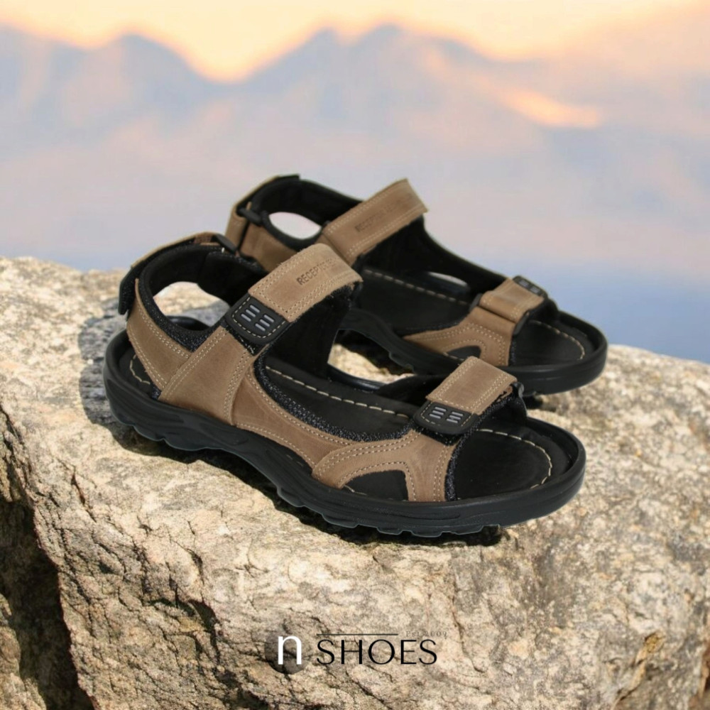 Чоловічі шкіряні бежеві босоніжки Alex Bens (Україна) модель 5921