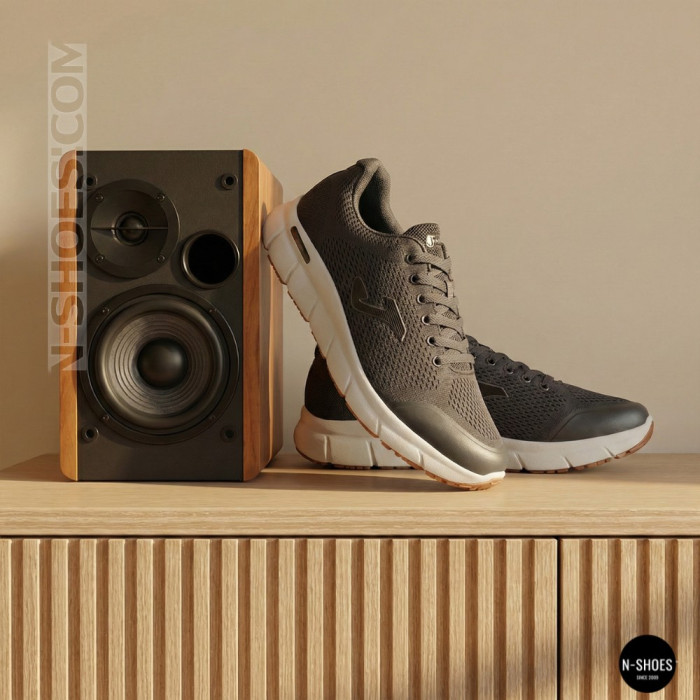 Серые кроссовки Joma Zen 2512 CZENS2512 6105для вашего комфорта