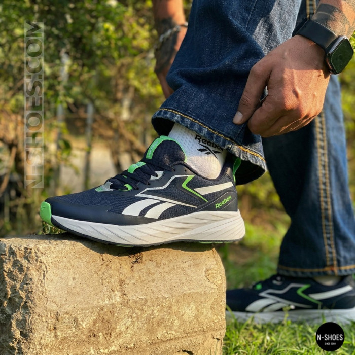 Динамічні чоловічі кросівки Reebok VERSE AR30283MWDL 6251