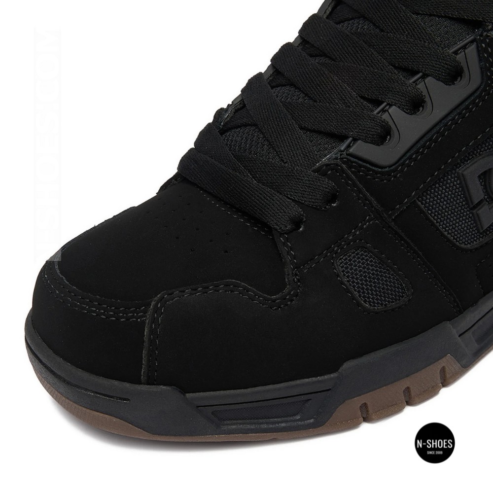 DC Shoes CEO-SV5-10121: Style and Quality in Every Step