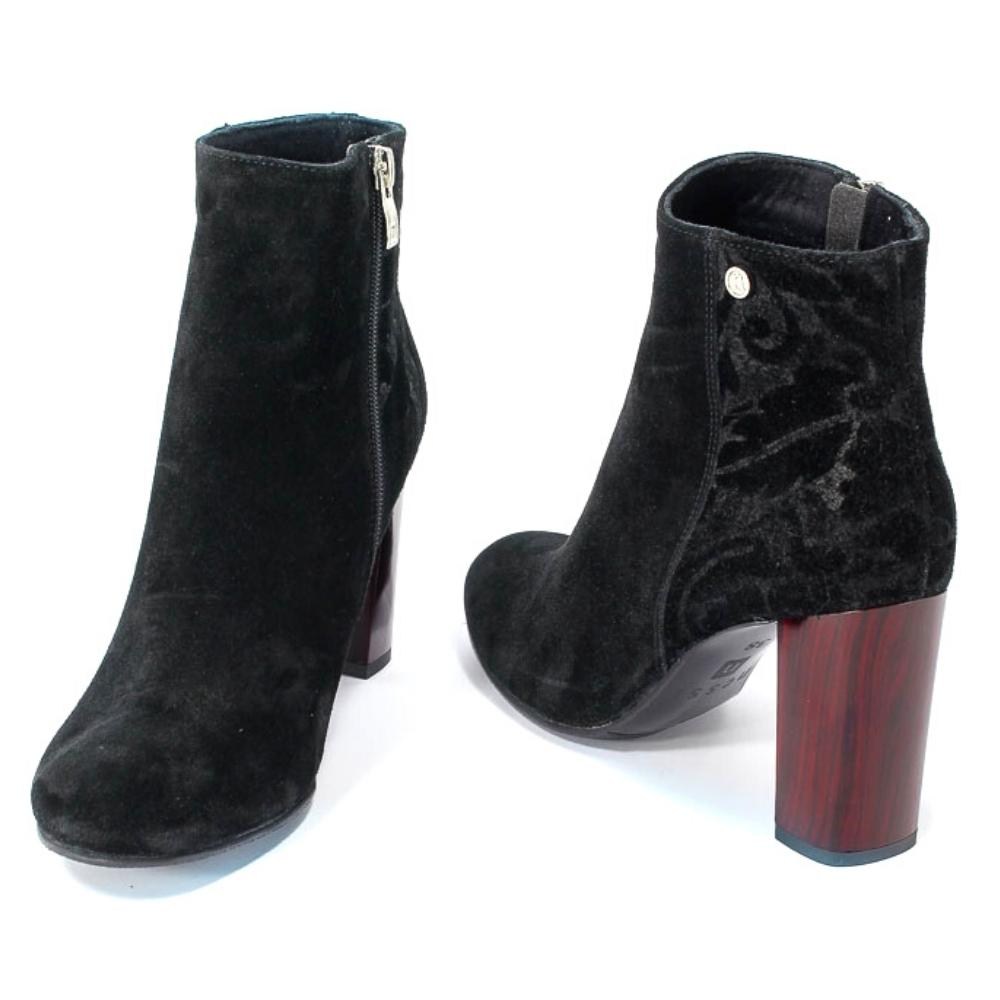 Жіночі чорні демісезонні черевики NESSI 914-0-czarny19-kbiaty