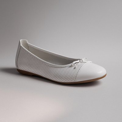 Women's white ballet shoes Lesta Poland 221-4255-100b30099 4103 made of genuine leather from a Polish factory Women's white ballet shoes Lesta Poland 221-4255-100b30099 4103 made of genuine leather from a Polish factory