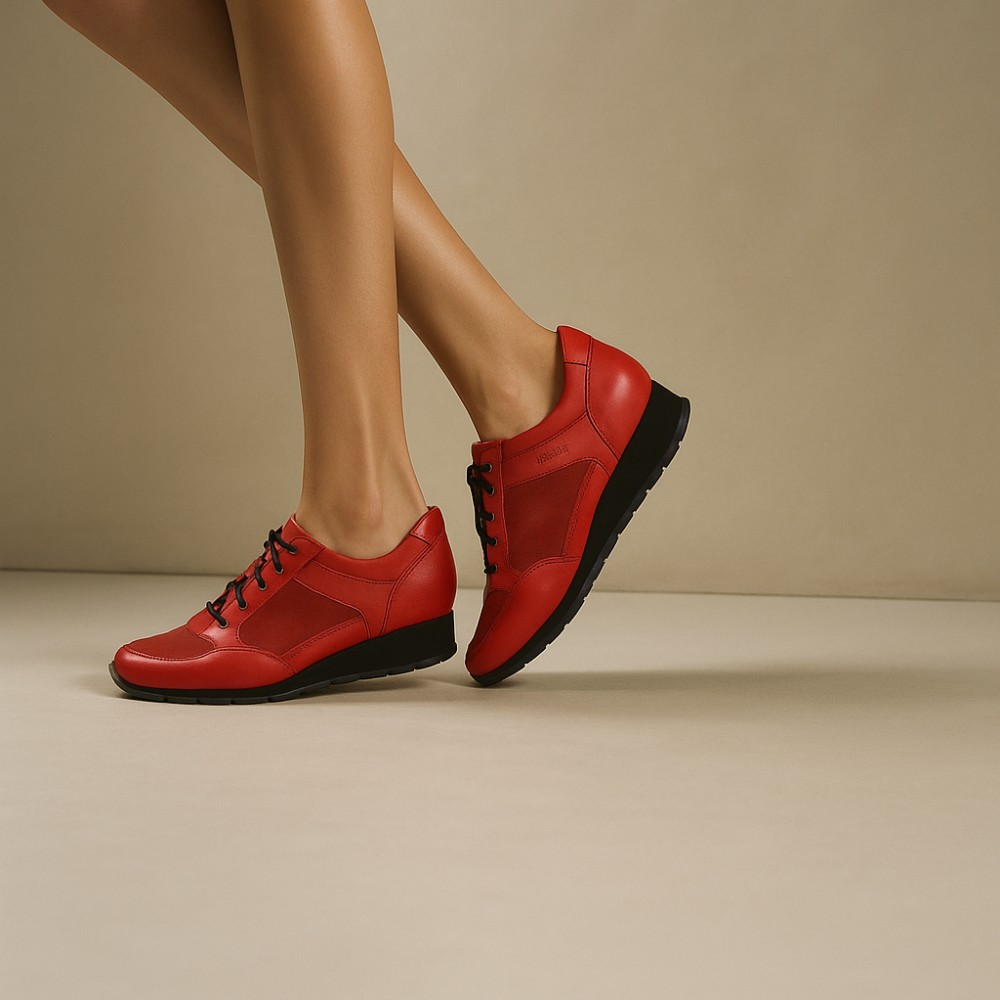 Жіночі червоні демісезонні кросівки Lesta з натуральної шкіри