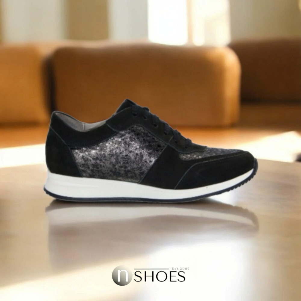 Жіночі демісезонні шкіряні кросівки Contes 465 4515