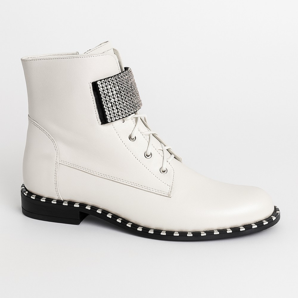 Жіночі білі демісезонні черевики NESSI 19614-bialy-412 4568