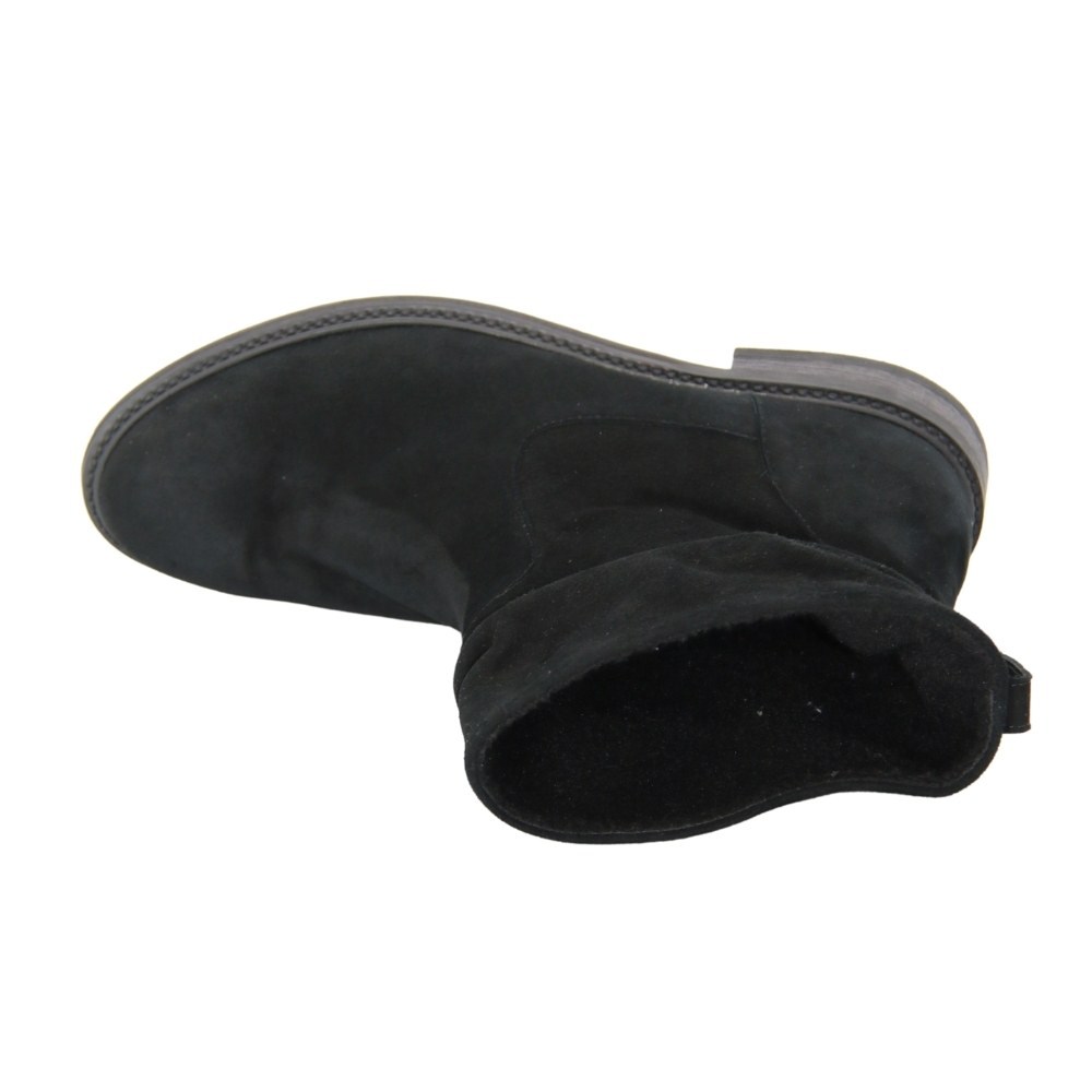 Жіночі чорні черевики NESSI (Польща) модель 4569