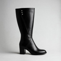 Женские черные демисезонные сапоги Visconi Польша 1724970-790 4589 классические со скидкой 36 размер из натуральной кожи на широкую голень от польской фабрики