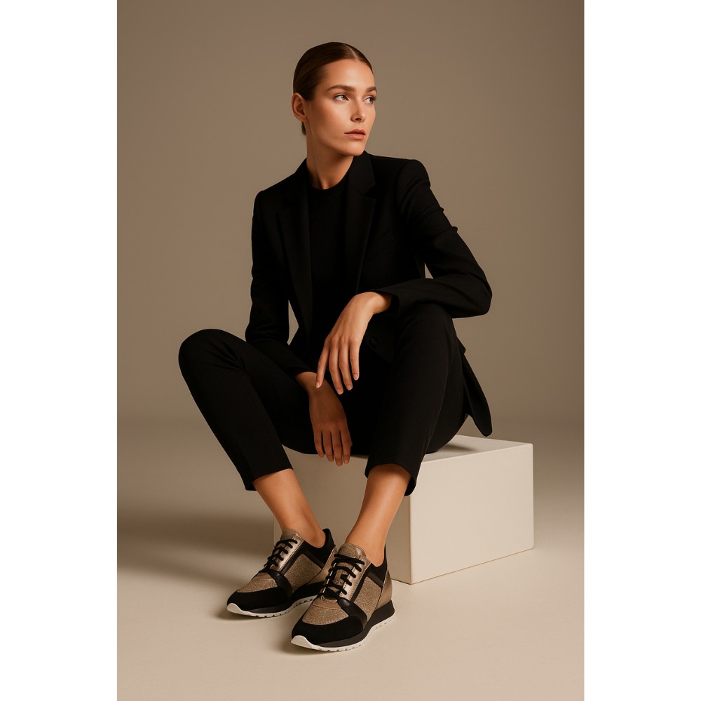 Кросівки жіночі чорні з золотом SIMEN 2808A модель 4723