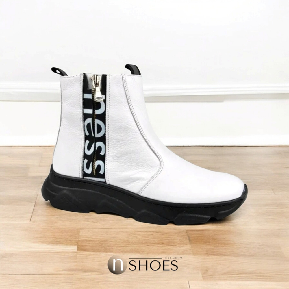 Женские белые демисезонные ботинки NESSI 20769 4852