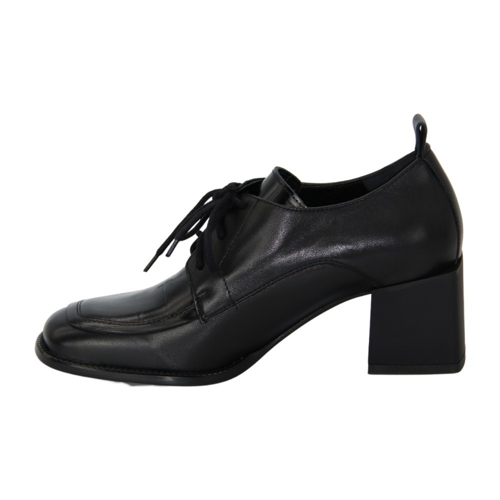 Жіночі чорні туфлі Bellum (Польща) модель 5094