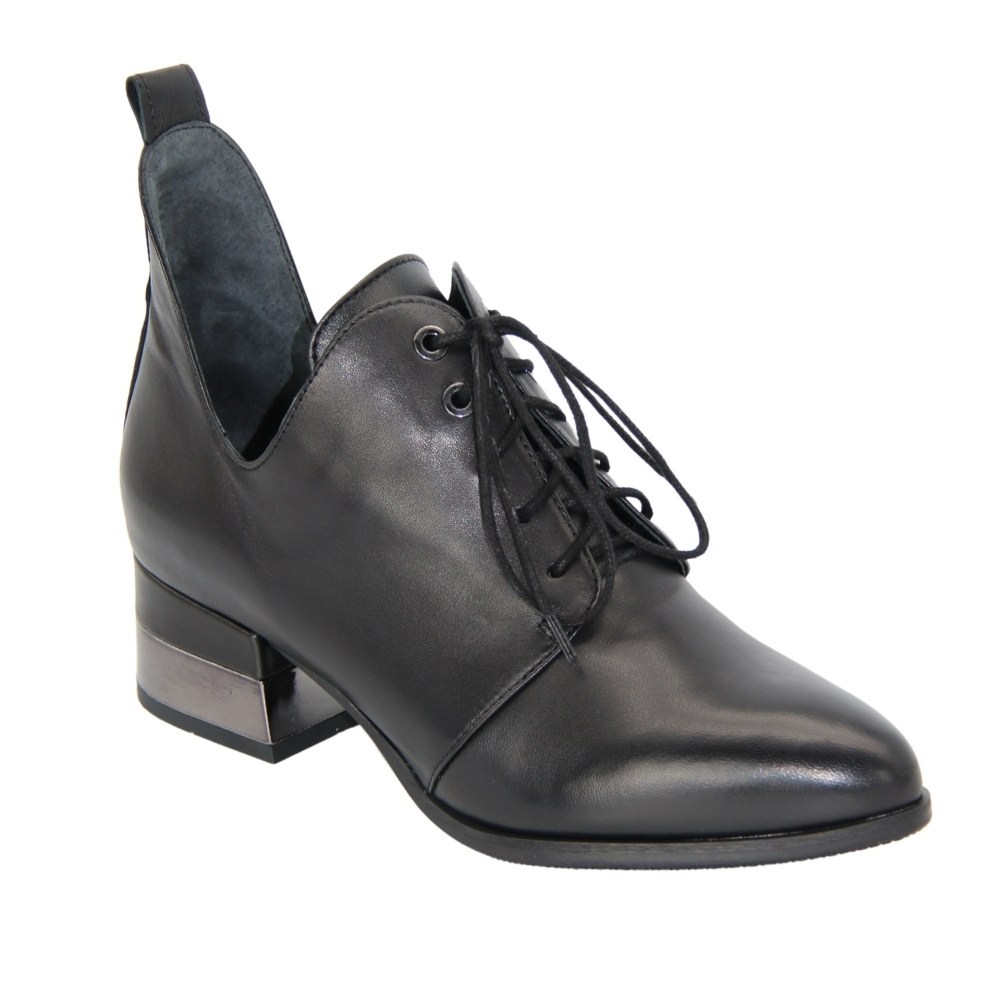 Жіночі чорні туфлі демісезонні Bellum (Польща) модель 5095