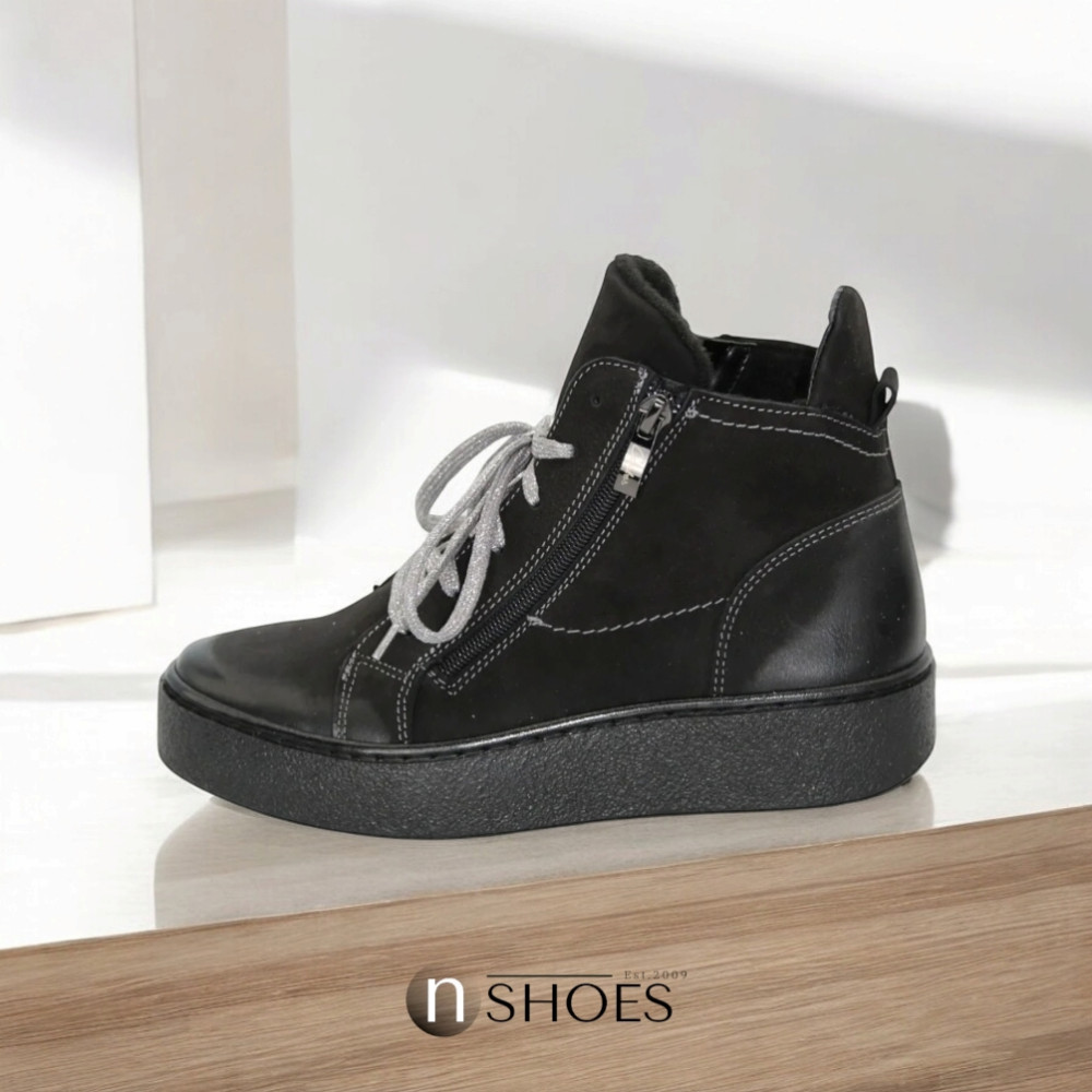 Жіночі чорні черевики демісезонні Contes (Польща) модель 5111