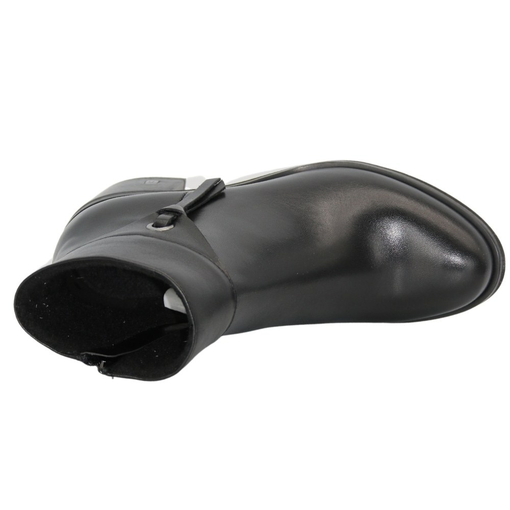 Класичні жіночі демісезонні черевики Nessi (Польща) модель 5114