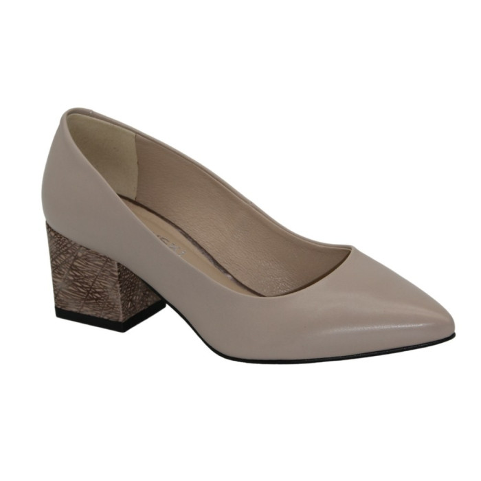 Women's beige shoes Kaniowski (Poland) model 5122