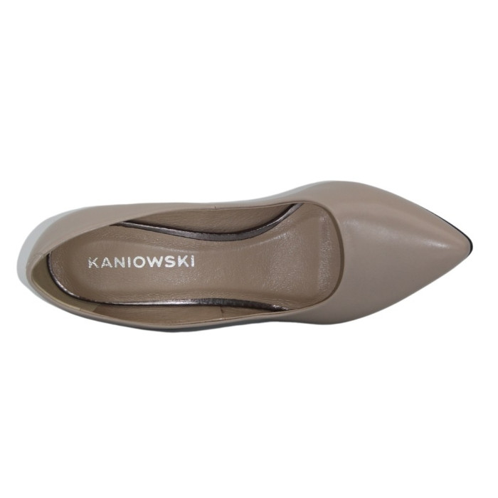 Women's beige shoes Kaniowski (Poland) model 5122