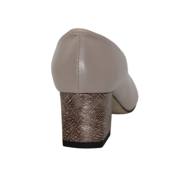Women's beige shoes Kaniowski (Poland) model 5122