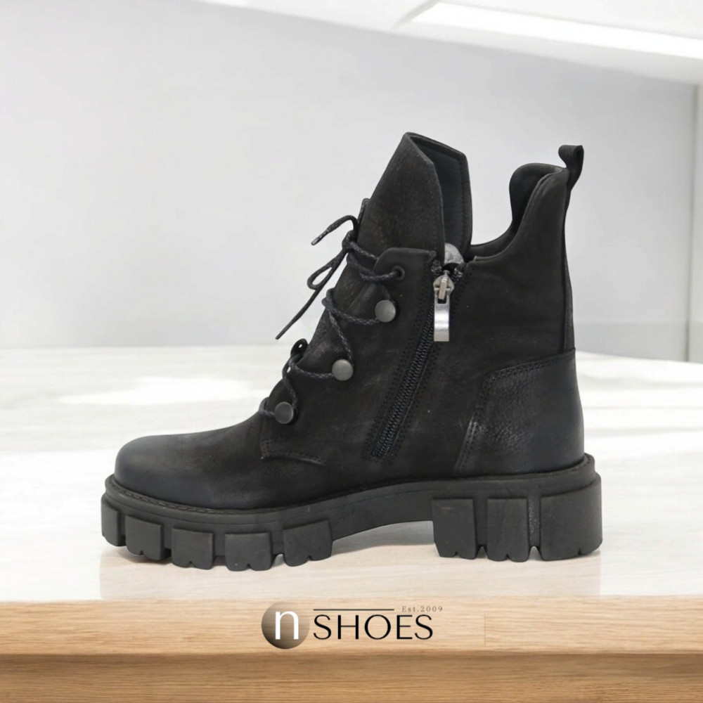 Women's black boots at demi-season Steizer (Poland) model 5124