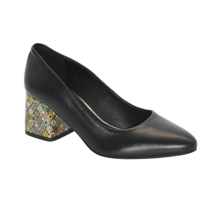Women's black pumps with medium heels Kaniowski (Poland) model 5198