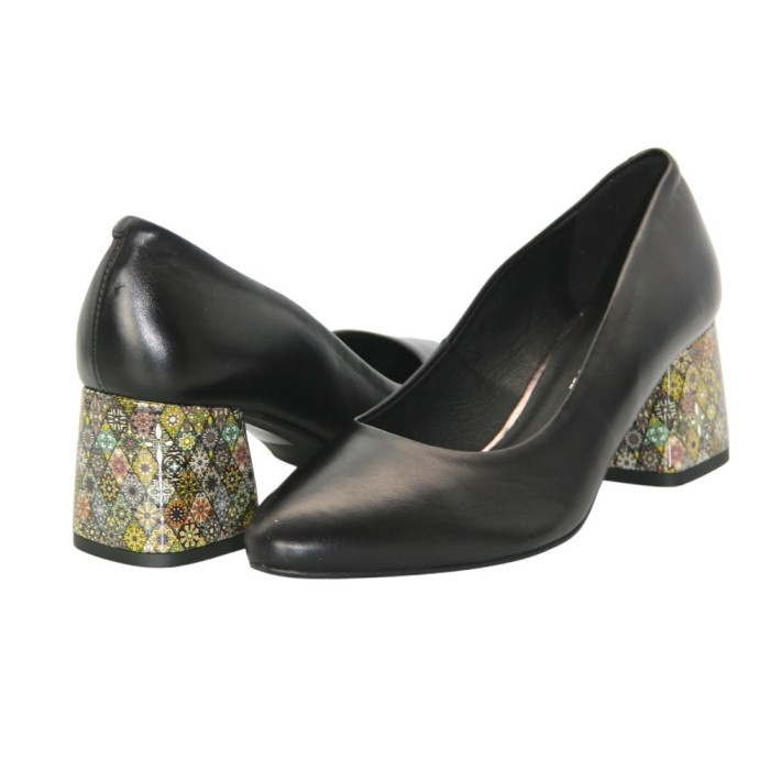 Women's black pumps with medium heels Kaniowski (Poland) model 5198