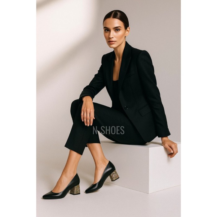 Women's black pumps with medium heels Kaniowski (Poland) model 5198