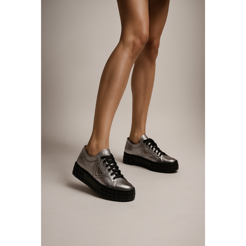 Жіночі сріблясті кеди Contes Польща арт 557-platy-caly