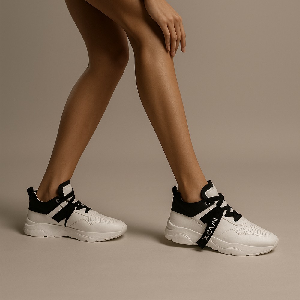 Жіночі демісезонні кросівки La Bellini 4506 білого кольору