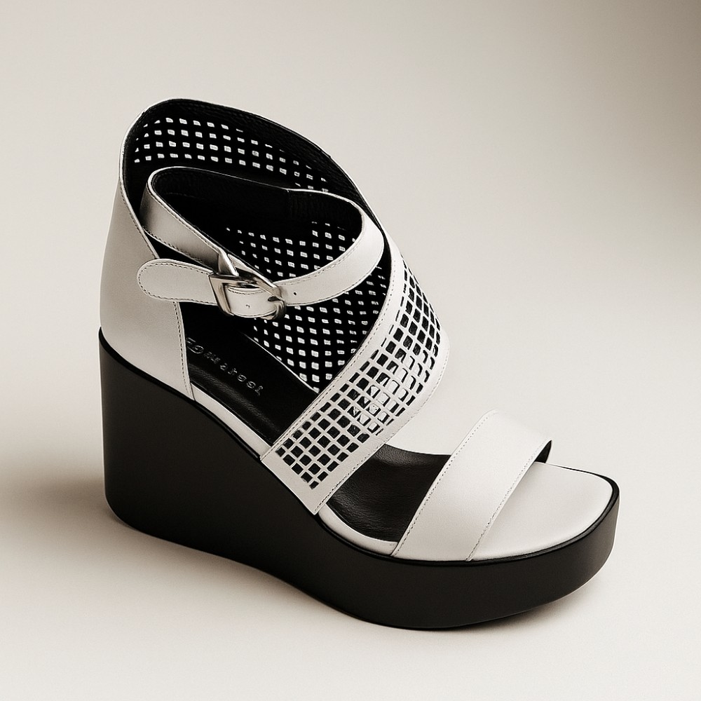 Жіночі літні босоніжки Marsel 159384-02 з білої натуральної шкіри