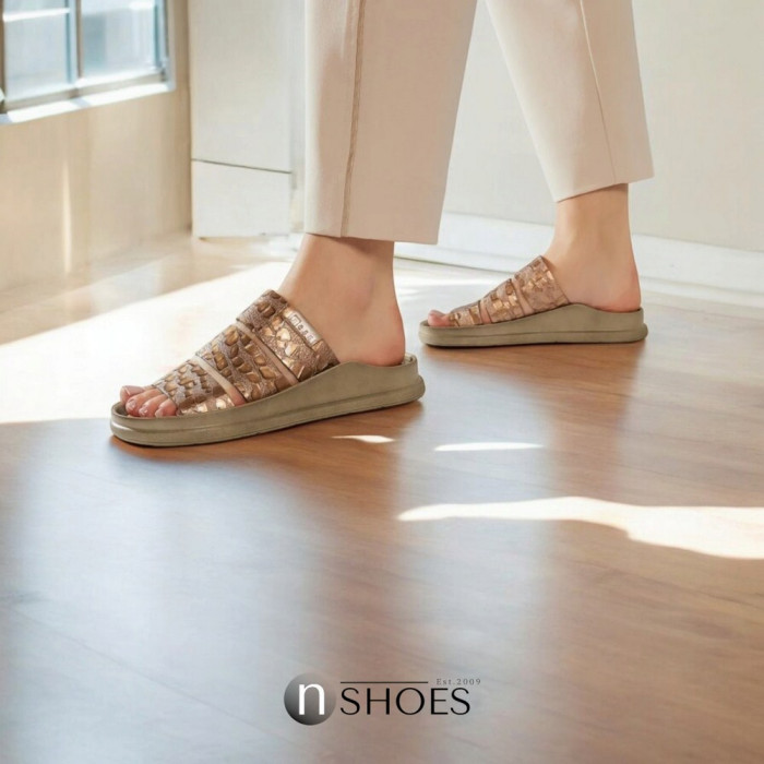 Slippers female gold Nessi (Poland) model 5061