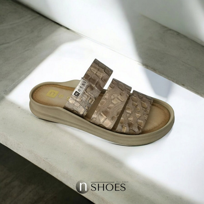 Slippers female gold Nessi (Poland) model 5061