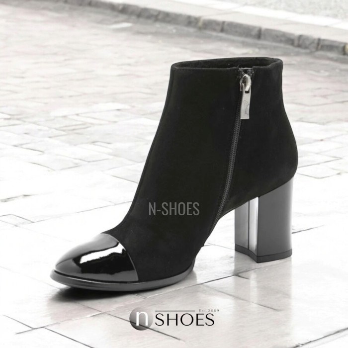 Classic Black Boots Marko 0733B-041-021-4 in Genuine Leather