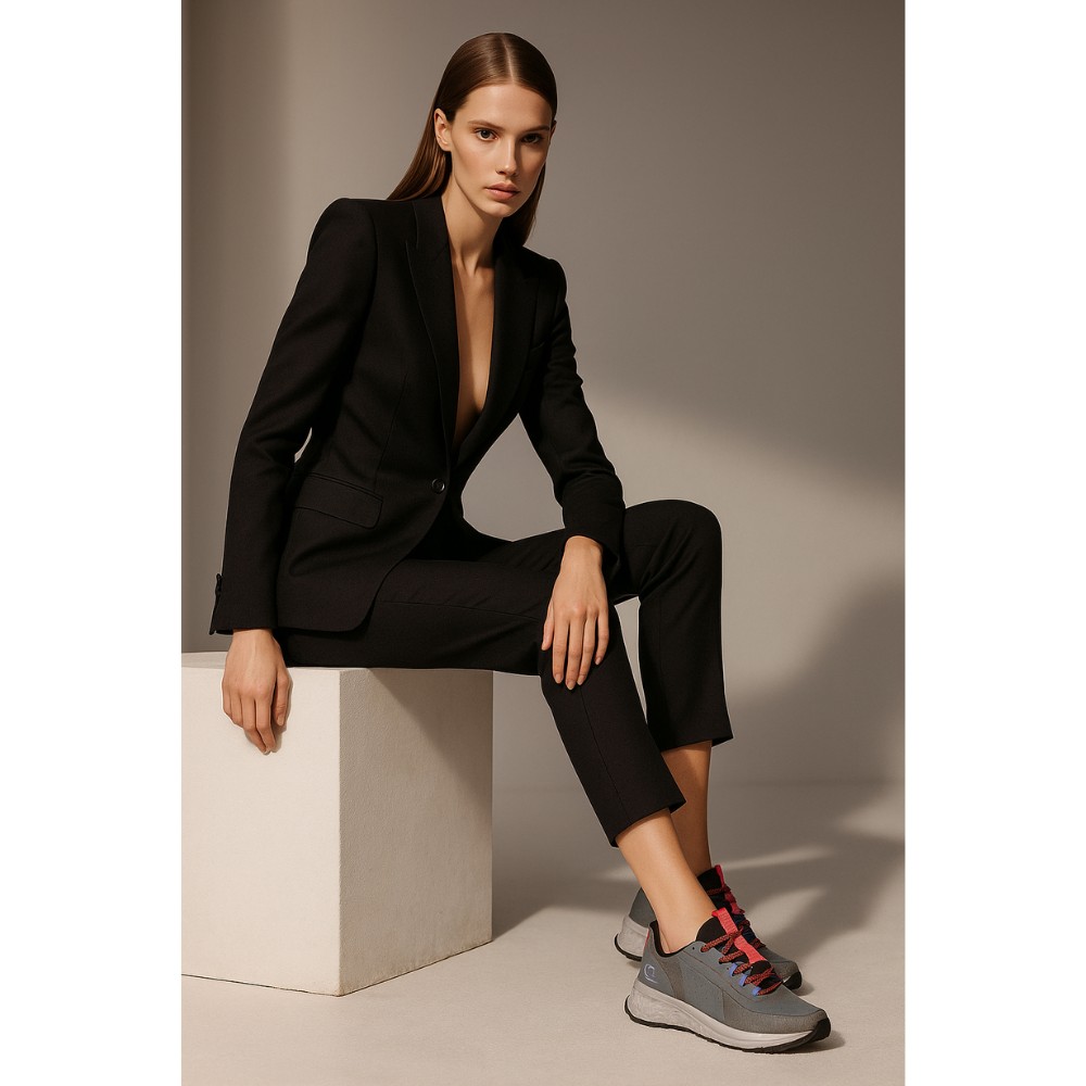 Жіночі сірі кросівки Champion Street trek S11508-CHA-ES007