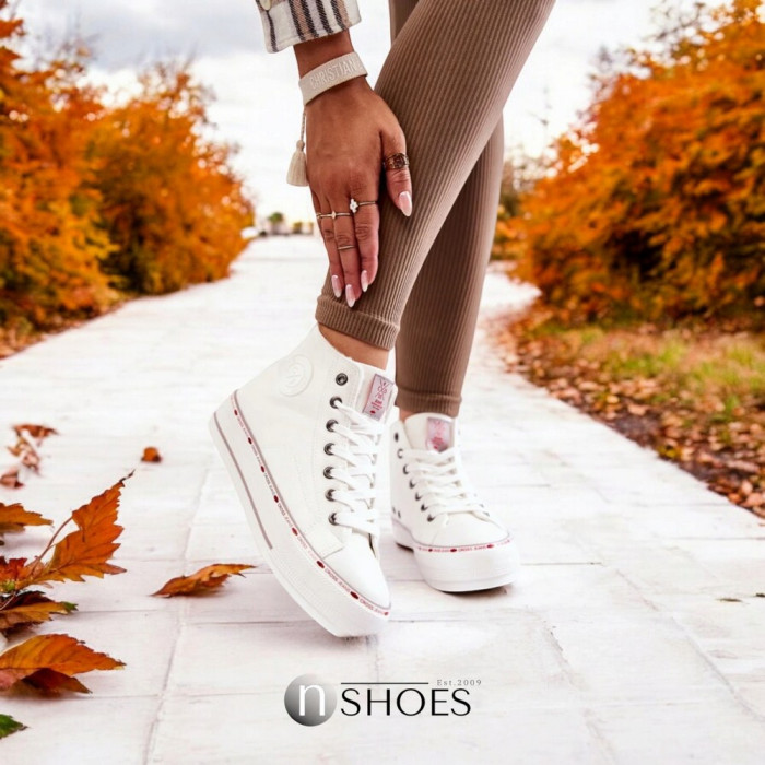 Cross Jeans KK2R4044C White 5351 Sneakers – Women’s Comfort and Style