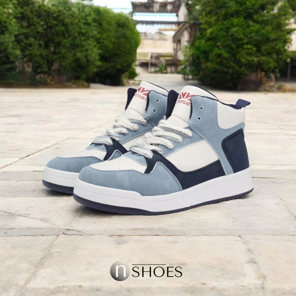 Trendy women’s CROSBY 438267-01-03W boots perfect with jeans