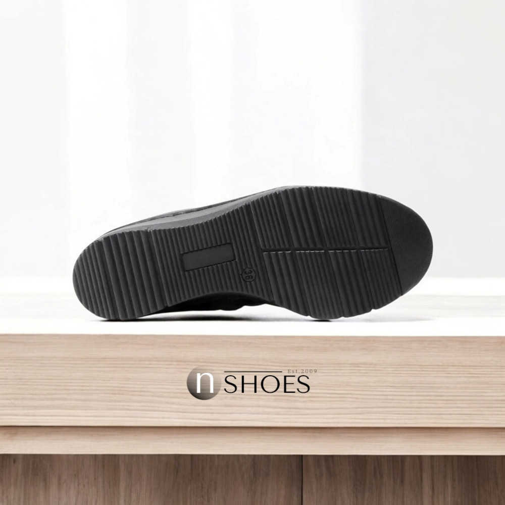 Жіночі чорні зимові черевики Helios 562 Czarny 011 модель 5411