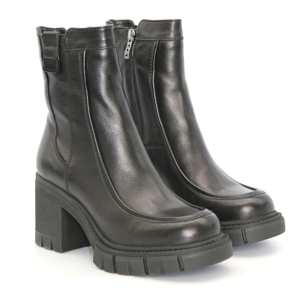 Women's leather boots Simen (Poland) model 5419