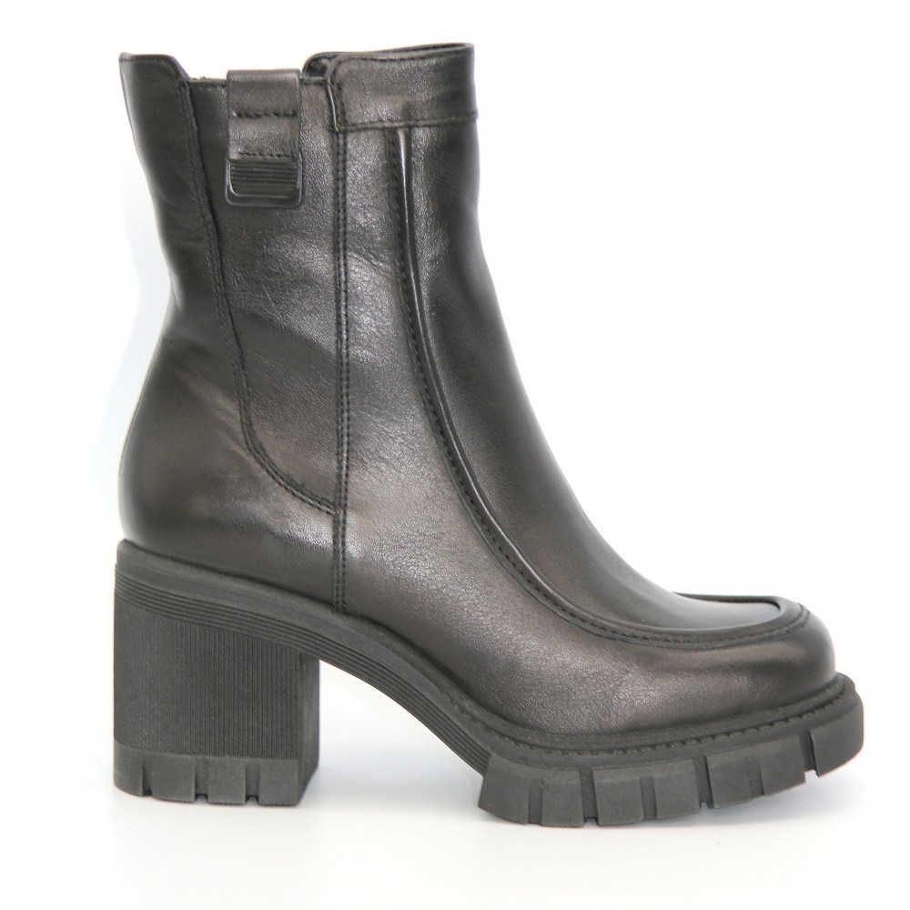 Women's leather boots Simen (Poland) model 5419