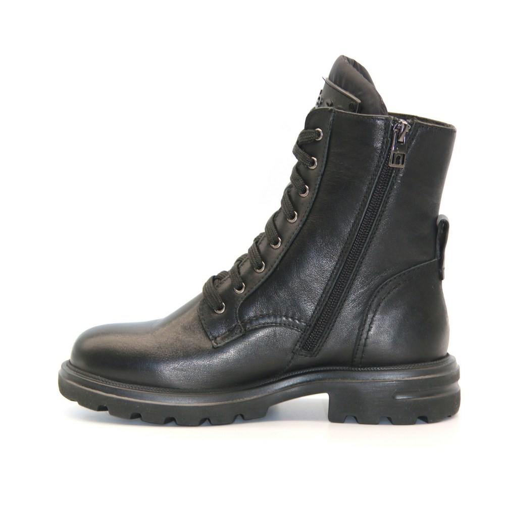 Жіночі шкіряні черевики Nessi (Польща) модель 5435