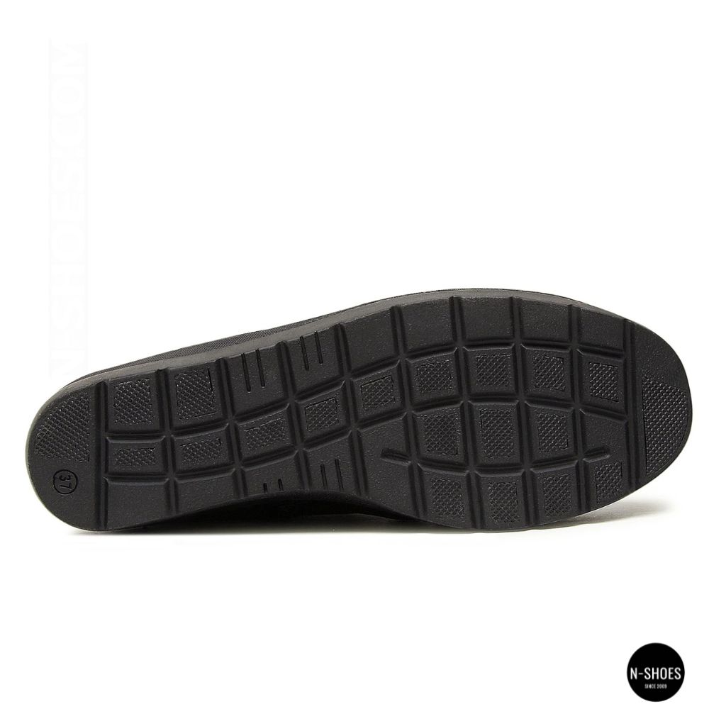 Go Soft WI23-WARUNA-06 Black Boots: Warmth and Style Every Day