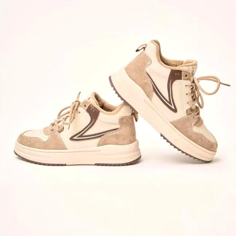 Жіночі шкіряні кросівки Lonza модель 5445