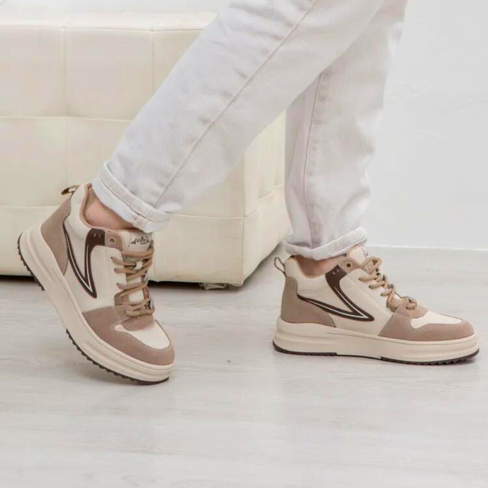 Жіночі шкіряні кросівки Lonza модель 5445