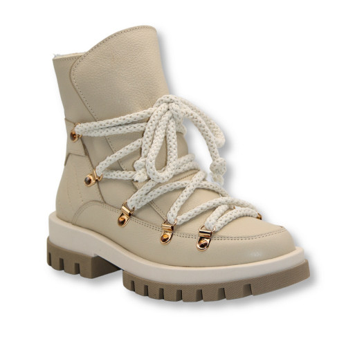 Women's winter light leather boots Steizer z714 552 5471 made of genuine leather with natural wool padding